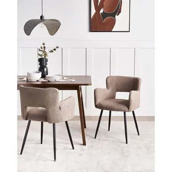 Jídelní židle Sada 2 židlí hnědé buklé s tvarovanými područkami čalouněné opěradlo černé kovové nohy Beliani
