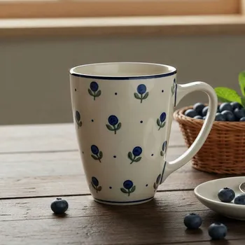 Hrnek Ceramika Artystyczna Bolesławiec 300 ml - dek. 135X (druhá jakost)