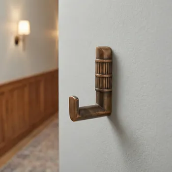 Věšák Siro Věšák TAU / Kartáčovaná mosaz