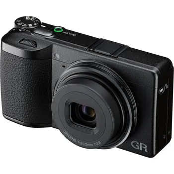 Digitální kompakt Ricoh GR IV HDF
