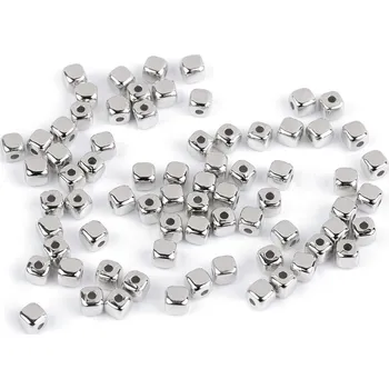 Dětské navlékací korálky Plastové korálky mini hvězdičky, srdíčka, kostky metalické, velké, 5 stříbrná kostky