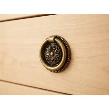 Nábytkové kování 12350Z04900.07 úchytka