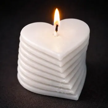 Svíčka Vonná svíčka Srdíčkový sloup | 65 g | Svíčkománie3D | Barva: Bílá