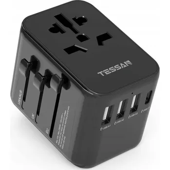 Cestovní adaptér TESSAN se 3 USB porty, 1 USB-C a 1 AC zásuvkou