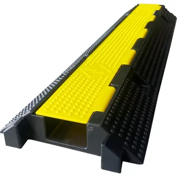 Rohožka Černo-žlutý gumový kabelový most (1x15x35) FLOMA CPR71 - délka 100 cm, šířka 25 cm, výška 3 cm - 62621270