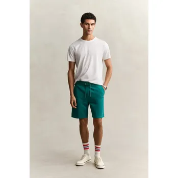 TEPLÁKOVÉ ŠORTKY GANT REG SHIELD SWEAT SHORTS DRY HERB GREEN