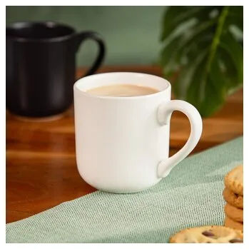 Hrnek | FAMELIO | bílý | 0,4 l | 700866 Homla