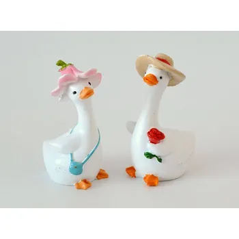 Dekorační figurka - Bílá husa - vzor B