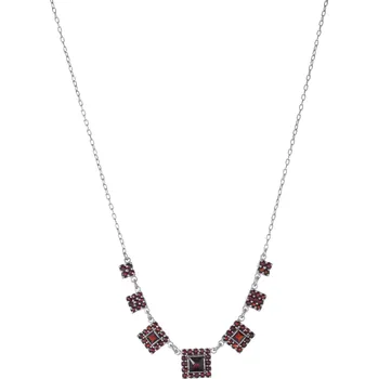 Náhrdelník Stříbrný náhrdelník s českým granátem, rhodiovaný - čtverec