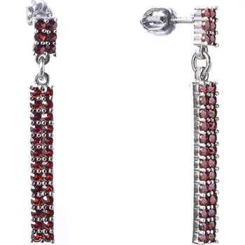 Náušnice Stříbrné náušnice s českým granátem, rhodiované - linka Zapínání: balónek