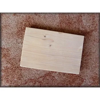 Dřevěná polička kolem 20x12x1,5cm