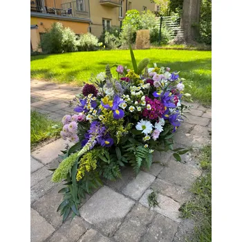 Smuteční dekorace Květinářství Květiny Strašnice věnec 35 cm 25 cm