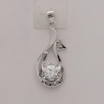 Přívěsek Stříbrný přívěsek s kamenem