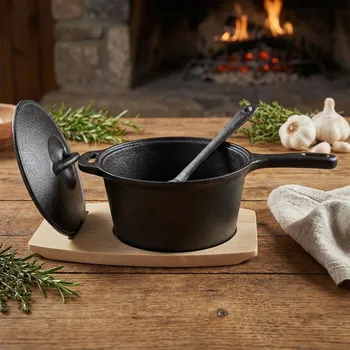 Hrnec TOGNANA Fusion Taste 1,45 l - litinový hrnec s poklicí, naběračkou a prkénkem