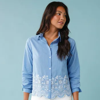 Dámská halenka Pruhovaná halenka s madeirovou výšivkou, pro menší postavu modrá 36