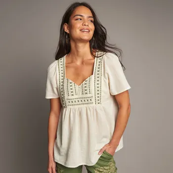 Halenka s výšivkou a širokými krátkými rukávy režná/bronzová 38