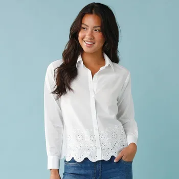 Dámská halenka Jednobarevná halenka s madeirovou výšivkou, pro menší postavu bílá 42