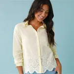 Jednobarevná halenka s madeirovou výšivkou, pro menší postavu žlutá 38