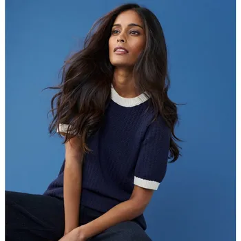 Dámská halenka Úpletová halenka s krátkými rukávy a kontrastními lemy nám. modrá/režná 38/40