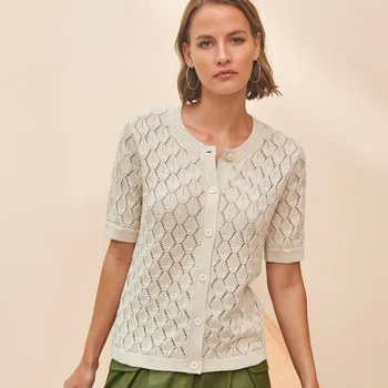 Dámská halenka Ažurová propínací halenka z úpletu režná 38/40