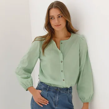 Dámská halenka Jednobarevná halenka na knoflíčky, s kulatým výstřihem zelená 54