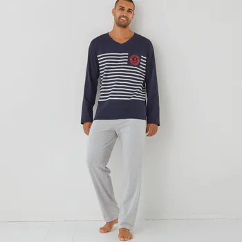 Pánské pyžamo Pyžamo s kalhotami, výstřihem do V a potiskem pruhů nám.modrá/šedý melí 117/126