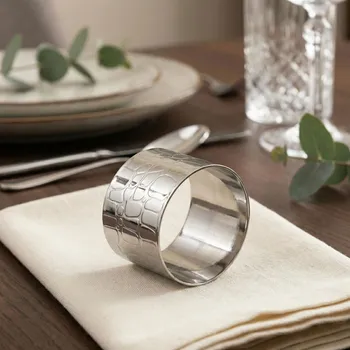 Kovový kroužek na ubrousky MONDEX ADRIANNE SILVER