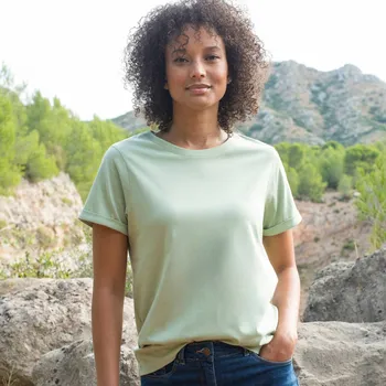 Jednobarevné žerzejové tričko s kulatým výstřihem zelená lipová 50