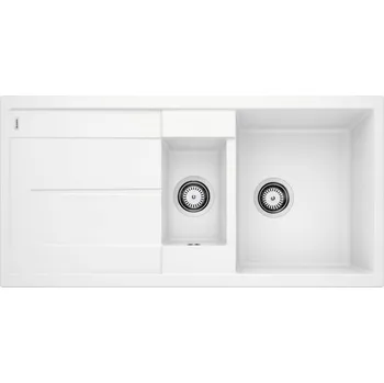 Granitový dřez Tento dřez má mladý, rovný design s velkokapacitní hlavní mísou, která poskytuje velkorysý prostor pro mytí nádobí, doplněný další mísou a prostornou odkapávací plochou pro větší pohodlí. Možnost oboustranné instalace mu dodává flexibilitu, díky níž se ho