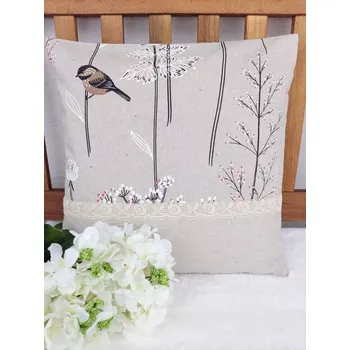 Povlak na polštářek Povlak na polštář 40 x 40 cm – Ptáčci na louce s krajkou | Ruční výroba