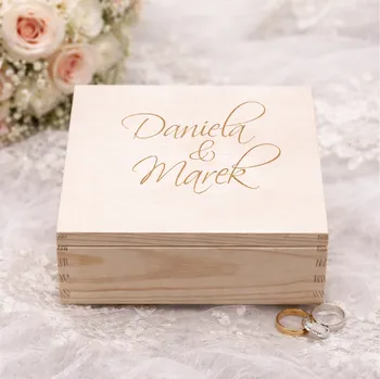 Dárková krabička Dřevěná krabička s gravírováním JMÉNA