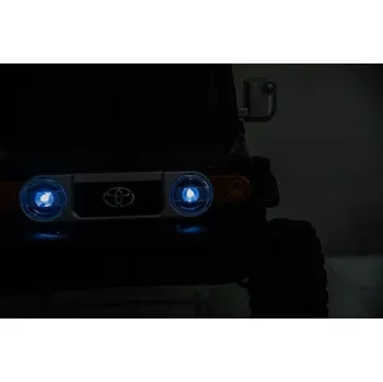 Dětské elektrovozidlo Beneo Elektrické autíčko Toyota FJ Cruiser XXL s pohonem 4x4, licencované (Dvoumístné), černé, Přenosná lithiová baterie, Vysoký podvozek, Dvě sedadla, Odpružená zadní náprava, 2,4 GHz Dálkový ovladač, MP3 přehrávač s Bt, LED