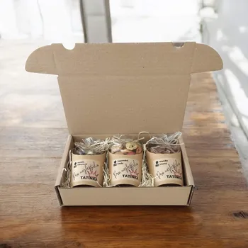 Nutworld.cz Dárková ořechová krabička PRO TATÍNKA - Mix kelímků