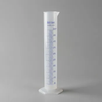 Odměrný válec 500 ml plastový se stupnicí / odměrka