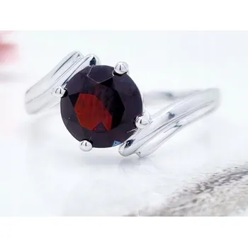 Prsten STŘÍBRNÝ PRSTÝNEK S VELKÝM GRANÁTEM