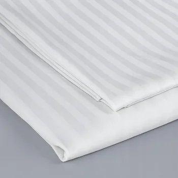 Povlečení POVLEČENÍ NA PŘIKRÝVKU BÍLÉ S PRUHEM 1 CM DAMAŠEK SMĚS 50/50 140x200 cm