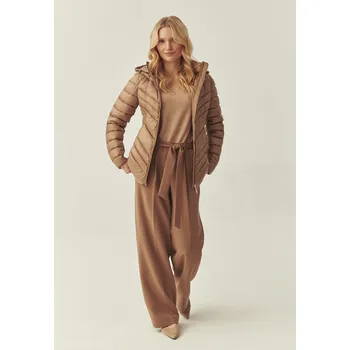 Tatuum PÉŘOVÁ BUNDA S KAPUCÍ – ATIKA