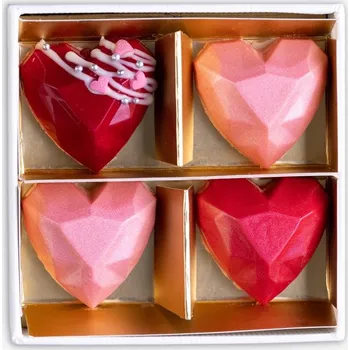 Bonboniéra Dárková krabička srdíčkových pralinek 4 ks od Čokolandia