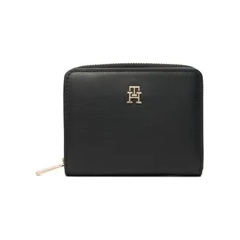 Peněženka Sada peněženka a klíčenka Tommy Hilfiger Med Za W/Flap + Charm AW0AW18041 Černá OS