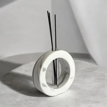 Aroma lampa Designový aroma difuzér - ovál (mramor)