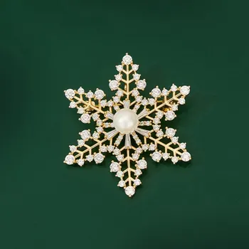 Brož Éternelle Brož s perlou a zirkony Sněhová vločka B2381-20222239 Zlatá