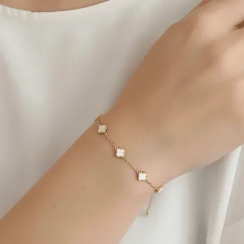 Náramek Jemný náramek White Clover z pozlacené chirurgické oceli 316L č. 1768