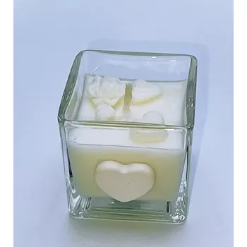 Svíčka Sojová Svíčka ve skle "Plamen srdce" (Originální ručně odlévaná sójová svíčka se srdcem a růží — něžný dárek z lásky.)