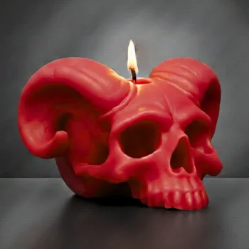 Svíčka Vonná svíčka Lebka s rohama | 150 g | Svíčkománie3D | Barva: Červená