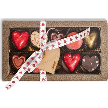 Bonboniéra Valentýnská krabička s pralinkami a lanýži 10 ks Další logo nebo vzkaz: NE