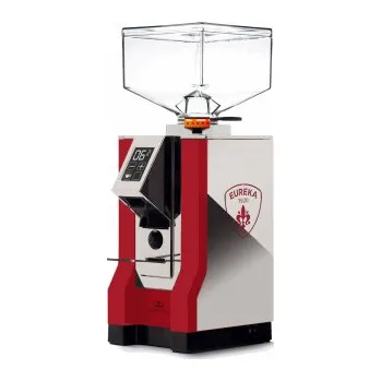 Příprava nápoje Eureka Mignon Perfetto 17NX elektrický mlýnek - červený