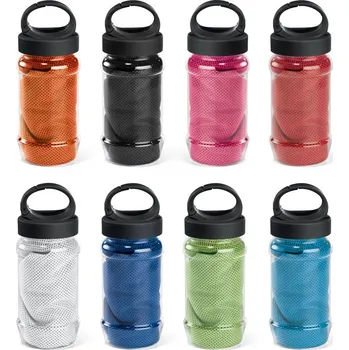 Ručník ARTX PLUS. Polyamidový a polyesterový sportovní ručník s obalem ve tvaru láhve bez potisku bez potisku 10 bez potisku