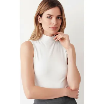 TopMode Bavlněný jednobarevný top se stojáčkem 819889