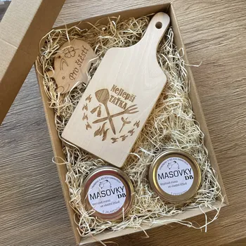 Dárkový potravinový koš Dárková sada pro tatínka se 2 masovkami, prkénkem a dekorací 1.sklenička: S japalenos, 2.sklenička: Originál