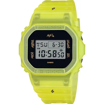 Hodinky CASIO DWE-5600JB-1A9ER Carbon Core Guard J. Balvin Collaboration